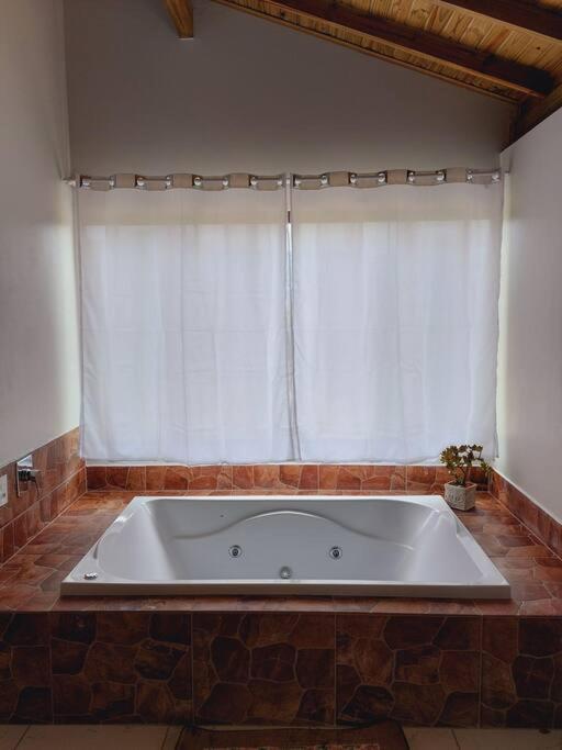 Cabana Recanto Do Arruda Para Casal Em Aguas Mornas Экстерьер фото