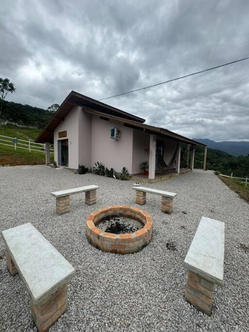 Cabana Recanto Do Arruda Para Casal Em Aguas Mornas Экстерьер фото