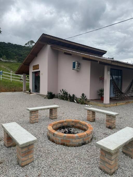 Cabana Recanto Do Arruda Para Casal Em Aguas Mornas Экстерьер фото